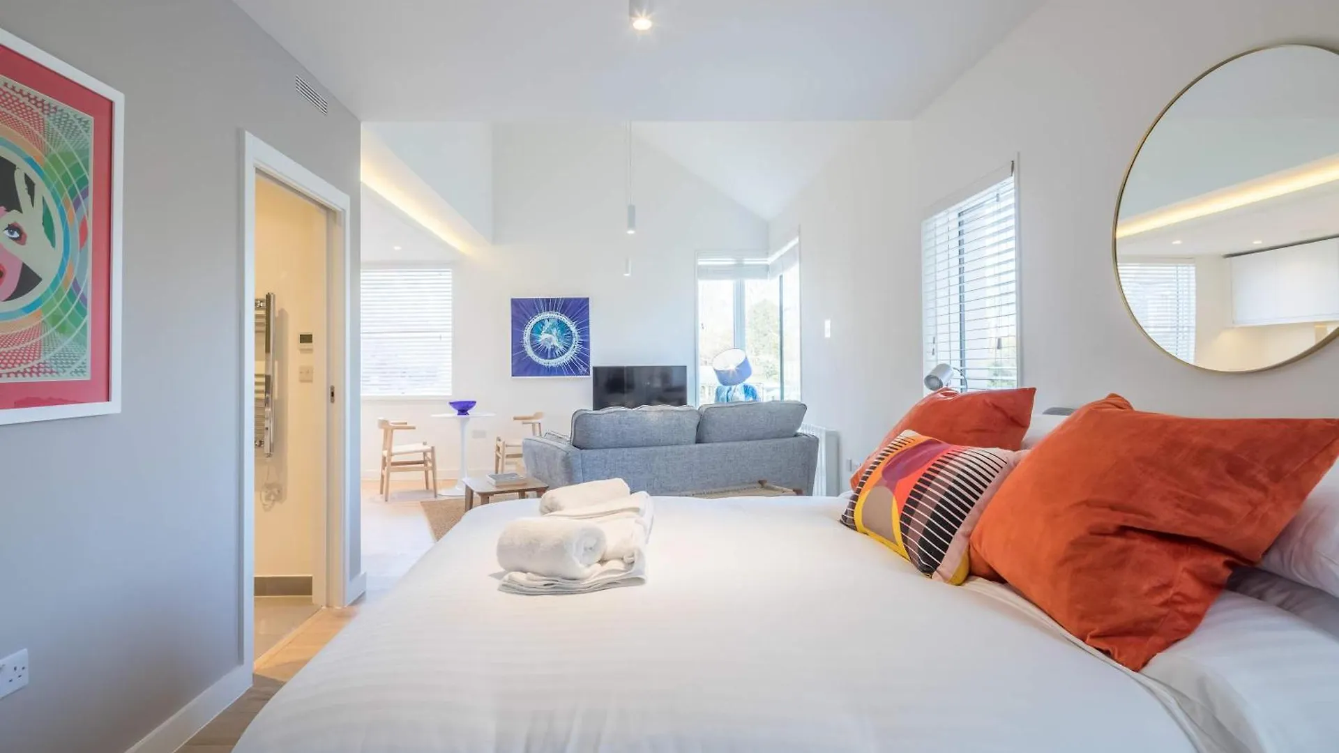 Luxury Central Apt Riverside Views & Parking كامبريدج